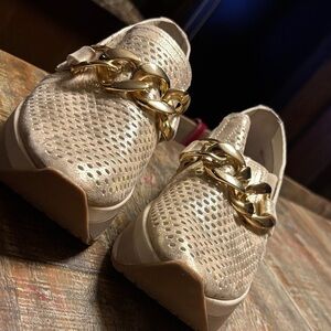 Dolce Vita Cream Flats with Gold Chain